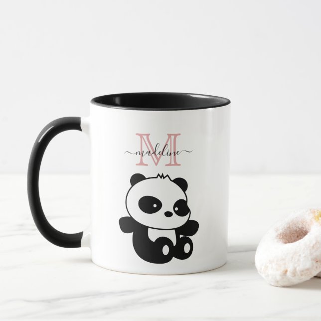 Caneca Engraçado Sentado Panda Moderno Monograma Rosa (Com Donut)
