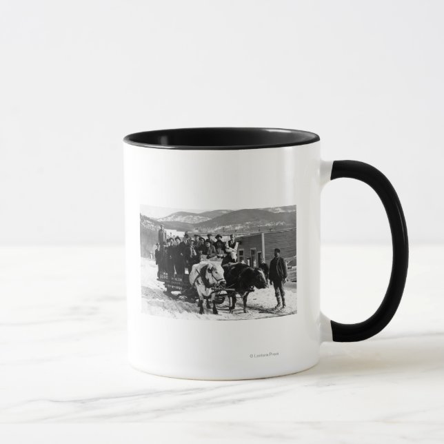 Caneca Equipe de Vaca Puxando Homens num Vagão (Direita)