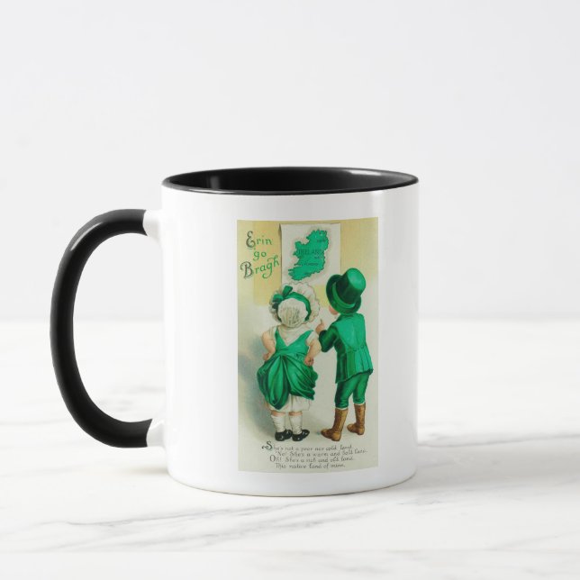 Caneca Erin Go Bragh Casal Olhando para o Mapa da Irlanda (Esquerda)
