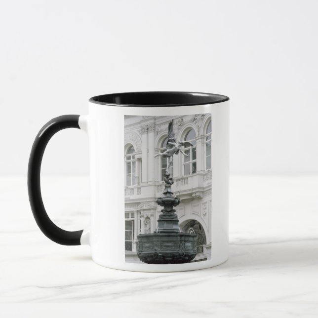 Caneca Eros, circo de Piccadilly (Esquerda)