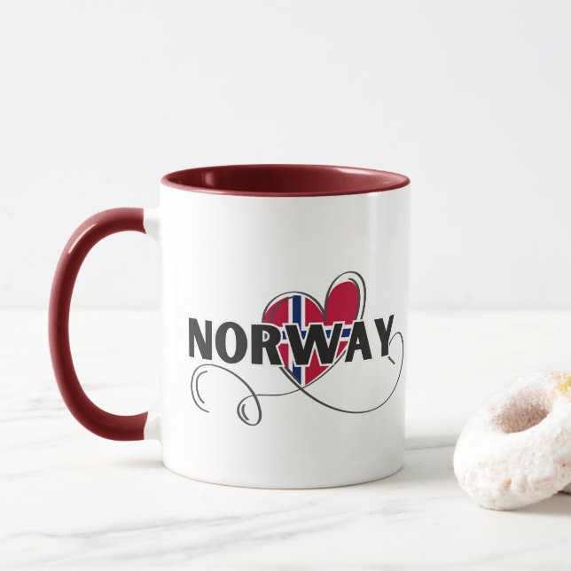 Caneca Escândalo de bandeira da Noruega com amor moderno  (Com Donut)
