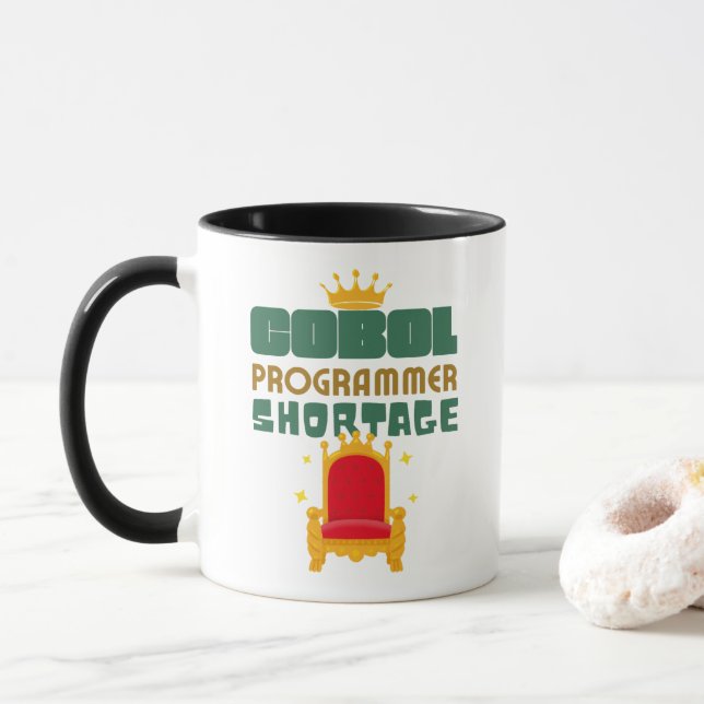 Caneca Escassez de Programadores Cobol (Com Donut)