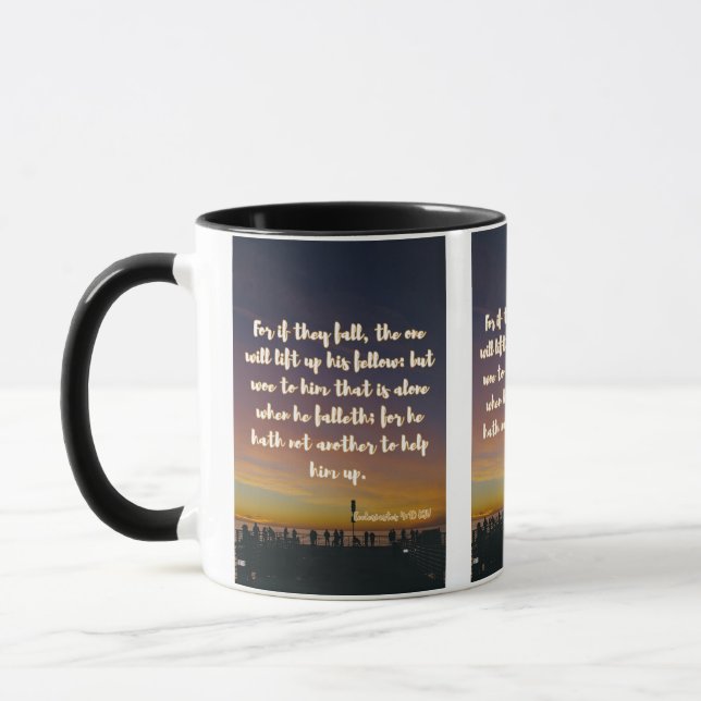 Caneca Escritura De Escritura De Bíblia Eclesiastes 4:10  (Esquerda)