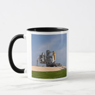 Caneca Esforço do vaivém espacial na plataforma de