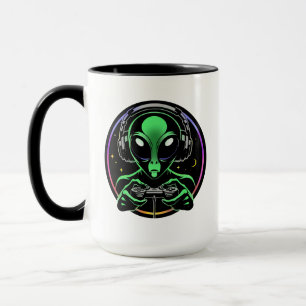 Caneca Esmagador de Botões Estelar   Alien Jogando Video 