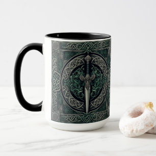 Caneca Espada Verde Celta e Prata