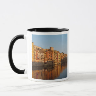 Caneca Espanha. Catalunha. Gerona. Casas no Onyar