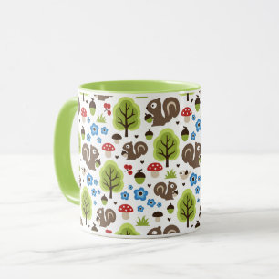 Caneca Esquilo no padrão da floresta de carvalho