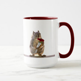 Caneca Esquilo que guardara o buquê da rosa vermelha