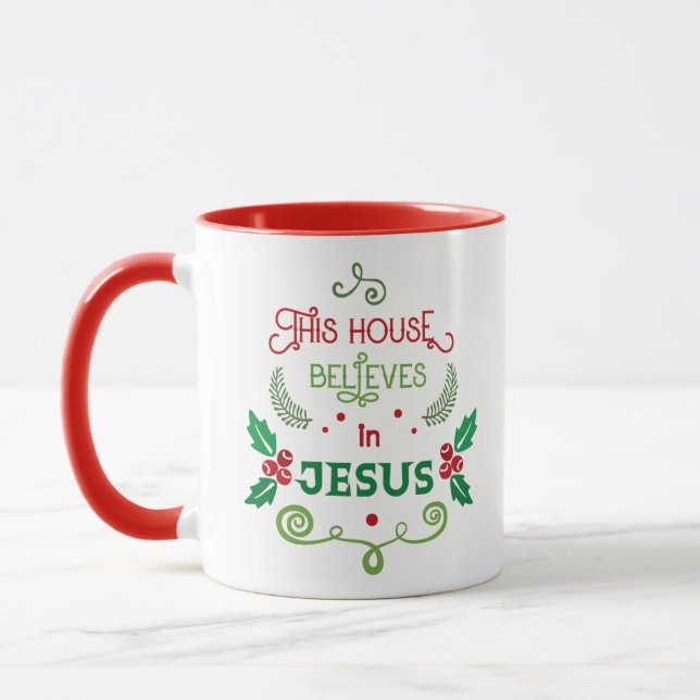 Caneca Esta Casa Acredita em Jesus (Esquerda)