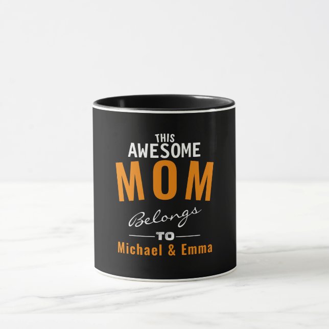 Caneca Esta Mãe Incrível Pertence aos Nomes. Personalizáv (Centro)