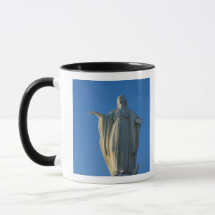 Caneca estátua de 118 pés da Virgem Maria em San
