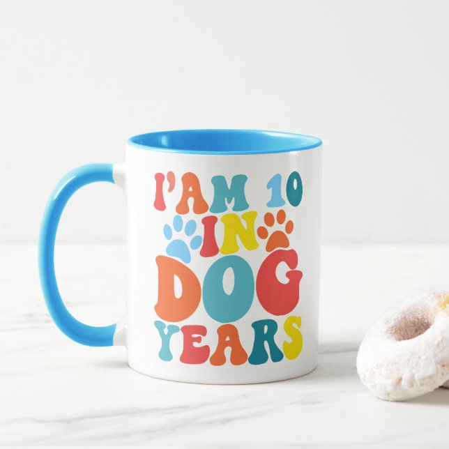 Caneca Estou com 10 anos em Anos de Cachorro Aniversário  (Com Donut)