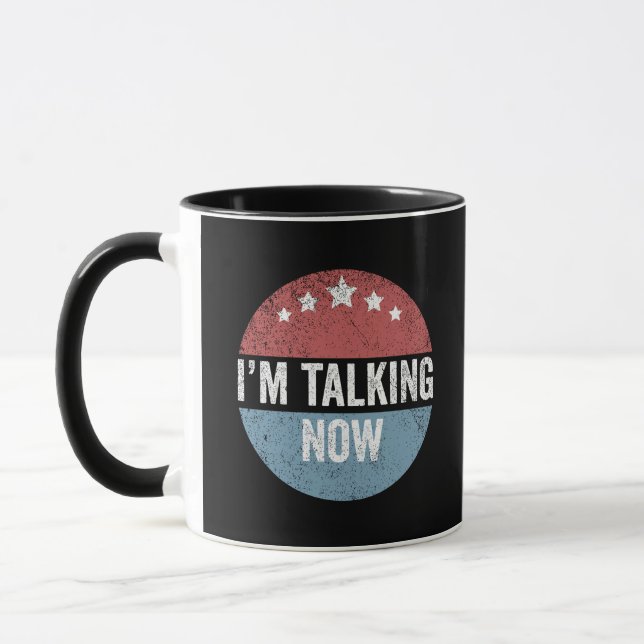 Caneca Estou falando agora Trump Kamala Presidente Debate (Esquerda)