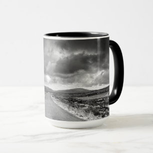 Caneca Estrada em Rainstorm