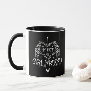 Caneca Eu Amo Minha Namorada Gostosa Halloween Esqueleto