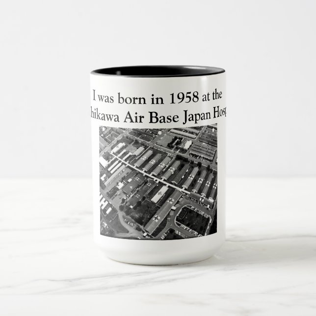 Caneca Eu era nascer em 1958 em Tachikawa AB Japão (Centro)