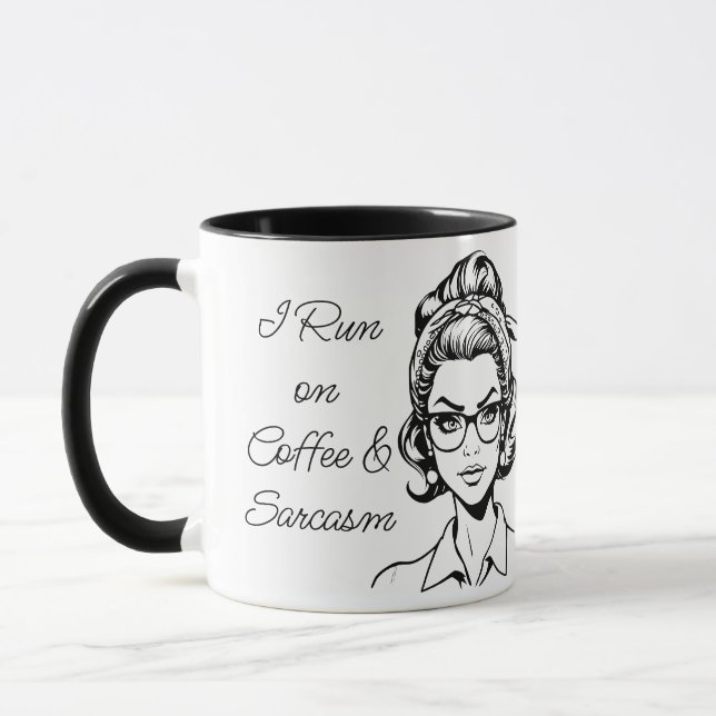 Caneca Eu Funciono com Café & Sarcasmo | Citação Divertid (Esquerda)