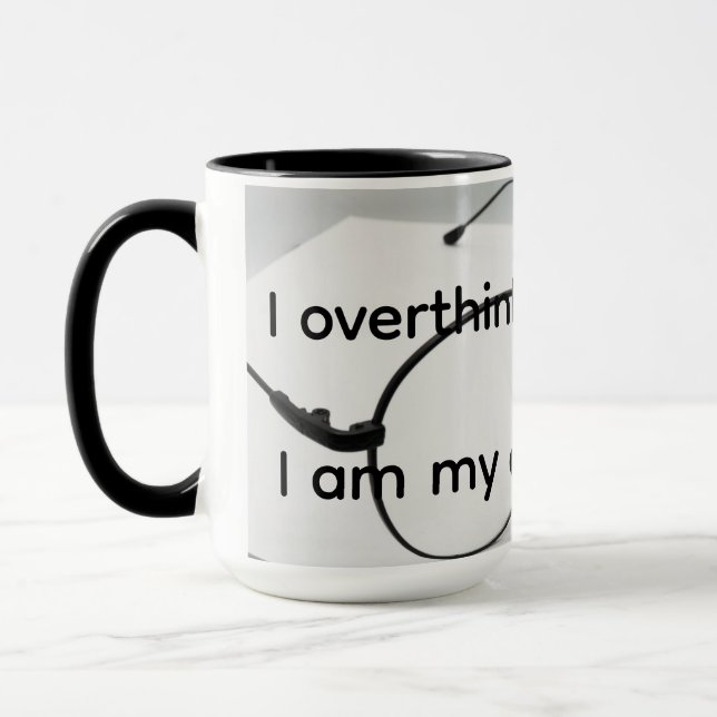 Caneca Eu penso demais (Esquerda)