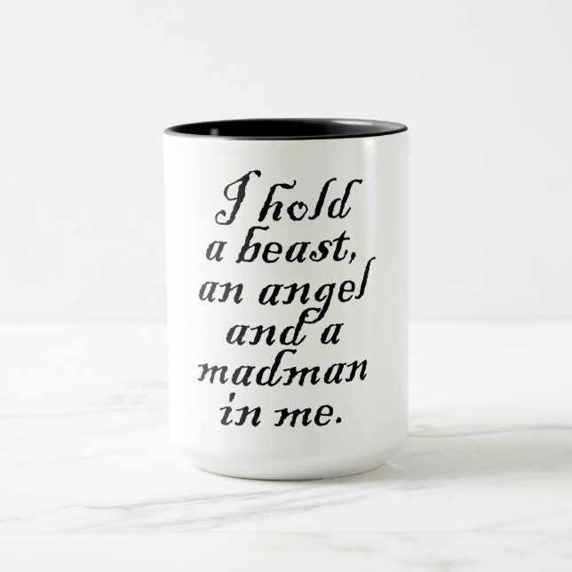 Caneca Eu tenho uma Besta, um Anjo e um Madman (Centro)