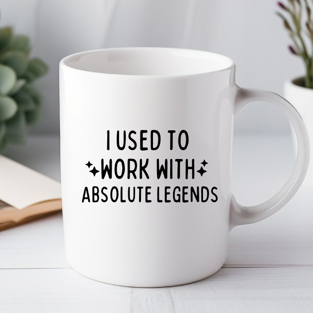 Caneca Eu Trabalhava Com Uma Cama Engraçada Absoluta. (Criador carregado)