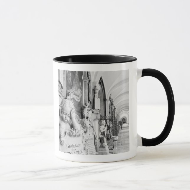 Caneca Europa, Áustria, Salzburgo. Querubim e monumento (Direita)