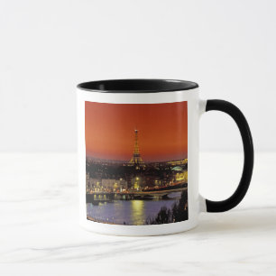 Caneca Europa, França, Paris. Vista do pôr do sol da Torr