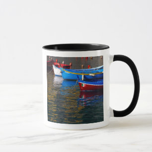 Caneca Europa, Itália, Cinque Terry, barcos em Vernazza