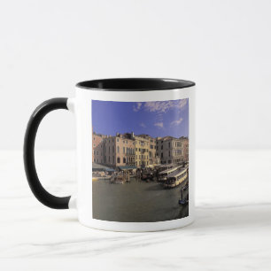 Caneca Europa, Itália, Veneza, Tráfego de barcos pelo Ria