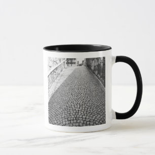 Caneca Europa, Suíça, Zurique. Rua empedrada,