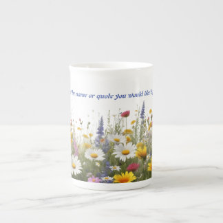Caneca expressa com design de flores