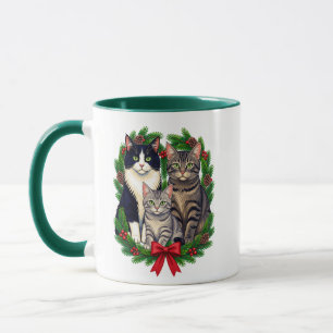 Caneca Família de Gatos de Natal com Coroa de Sempre-Verd