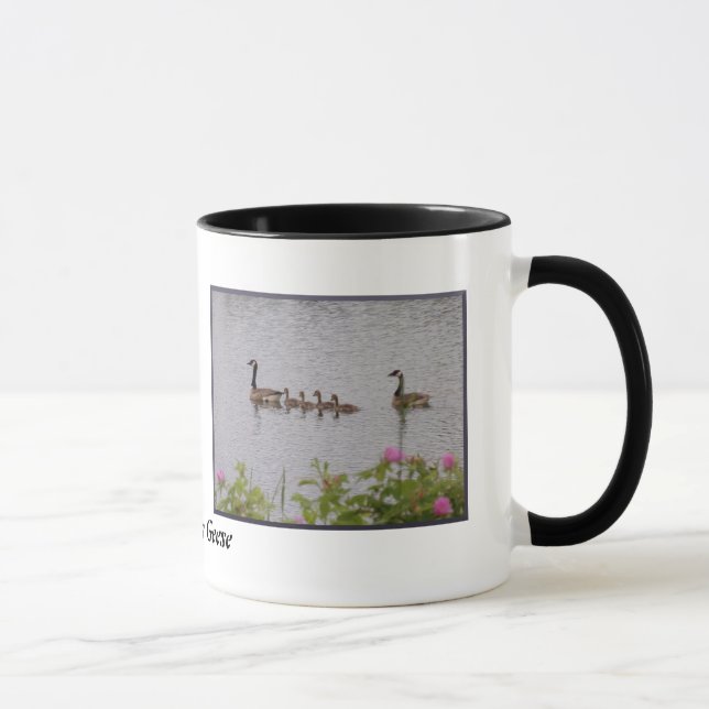 Caneca Família Gesa Canadense No Lago Mug (Direita)