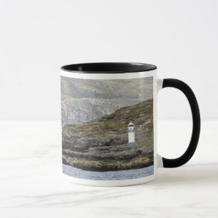 Caneca Farol de Rhue ao longo da costa