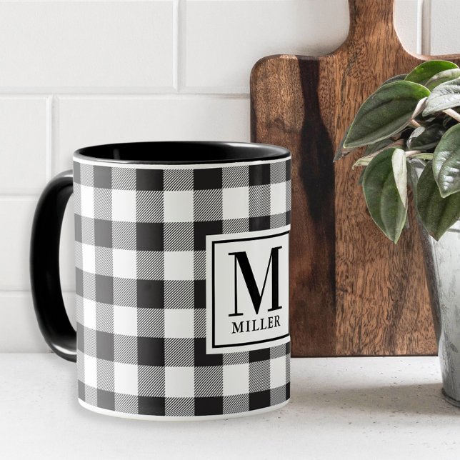Caneca Fazenda Moderna Xadrez Preto Búfalo Monogramado (Criador carregado)