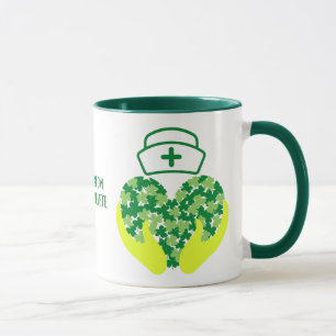 Caneca Feliz Dia de São Patrício Enfermeiro Shamrock Clov