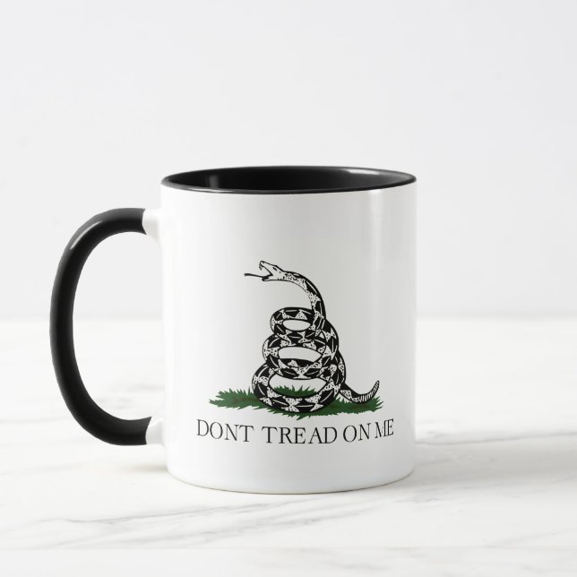 Caneca Felpudo Express® Classic Gadsden Flag Black-White (Esquerda)