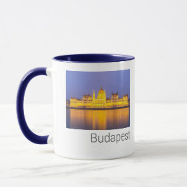 Caneca Feriado na Hungria no Panorama do Parlamento Budap
