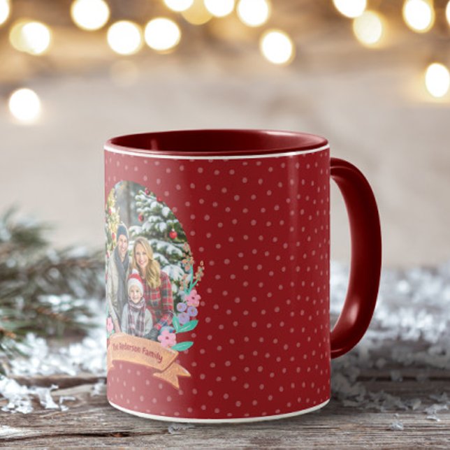 Caneca Festiva Floral Wreath Red Photo Christmas (Criador carregado)