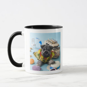 Caneca Filhote de cachorro do Schnauzer diminuto e féria