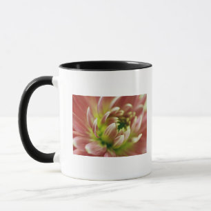 Caneca Fim-acima de uma flor