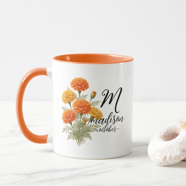 Caneca Floral Calêndula Dourada — Edição Madison (Com Donut)