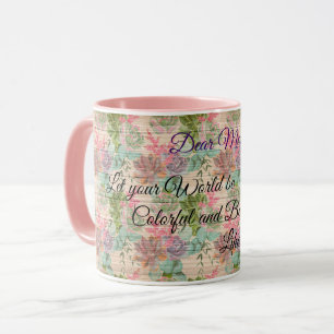 Caneca Floral no texto personalizado de madeira