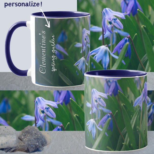 Caneca Flores azuis no primavera (Criador carregado)