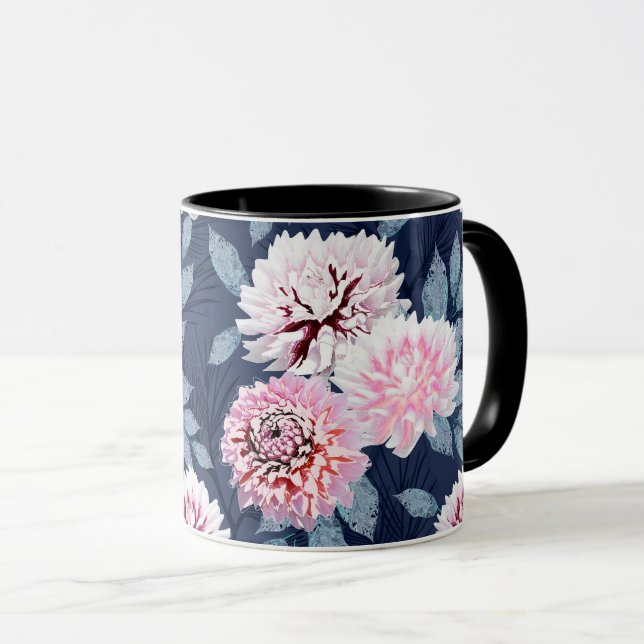 Caneca Flores brancas e cor-de-rosa em azul escuro. (Frente Esquerda)
