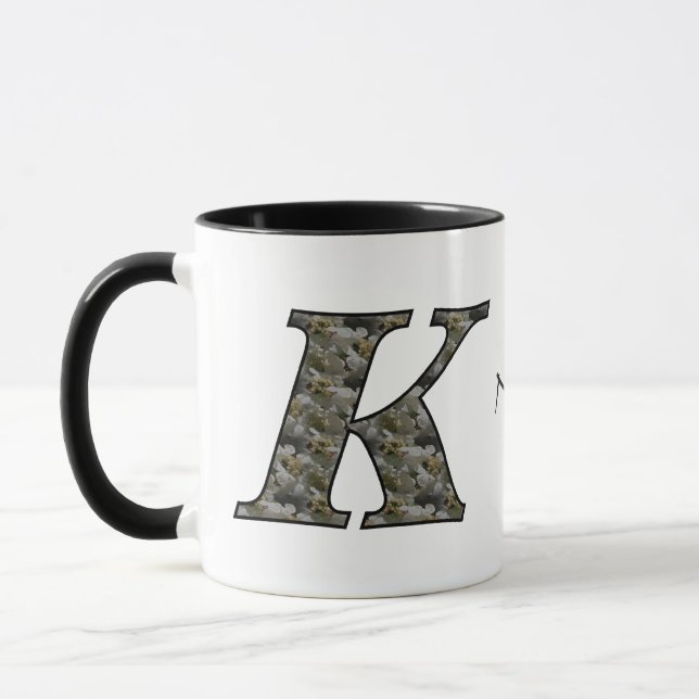 Caneca Flores de Hortênsia com Inicial de Monograma K Per (Esquerda)