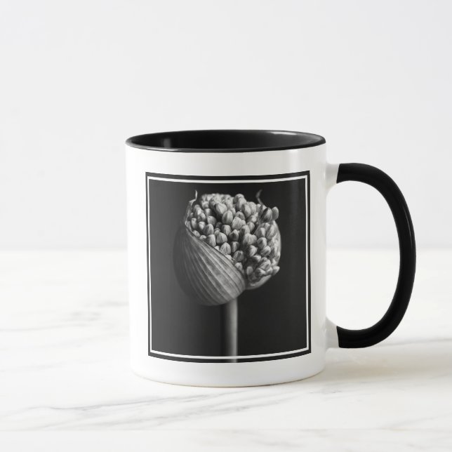 Caneca Flores | Flor B&W Allium Bud (Direita)