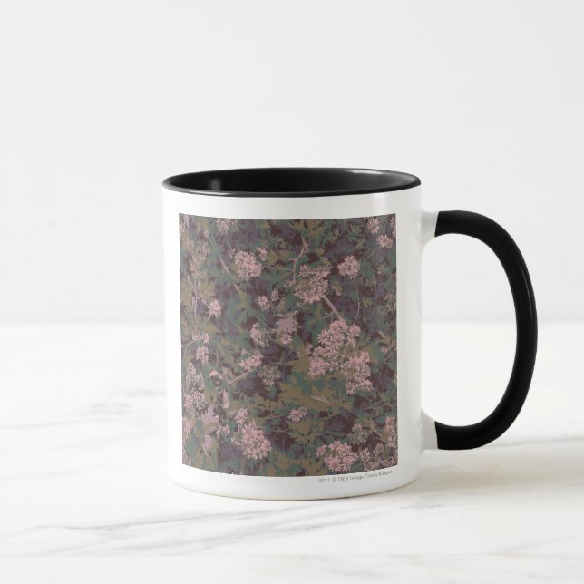 Caneca Flores, folhas, e camuflagem (Direita)