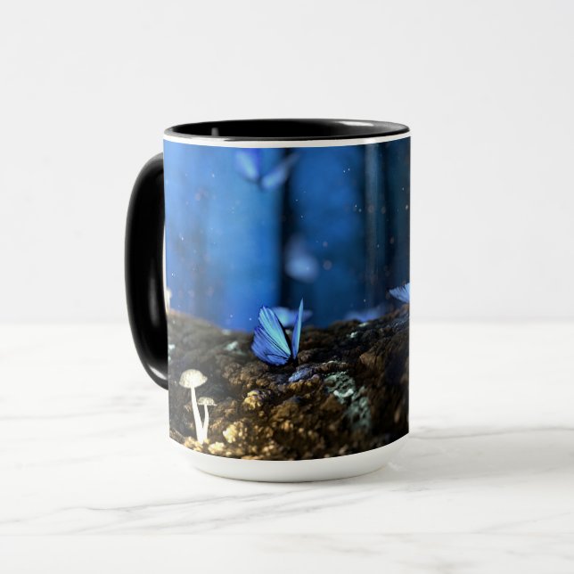 Caneca Florestas Láteas Mágicas com Borboletas e Cogumelo (Frente Esquerda)