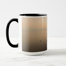 Caneca Flórida Espelho Ainda Oceano Sol Foto Natural